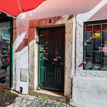 Live Alfama By Tram 28 | 1br